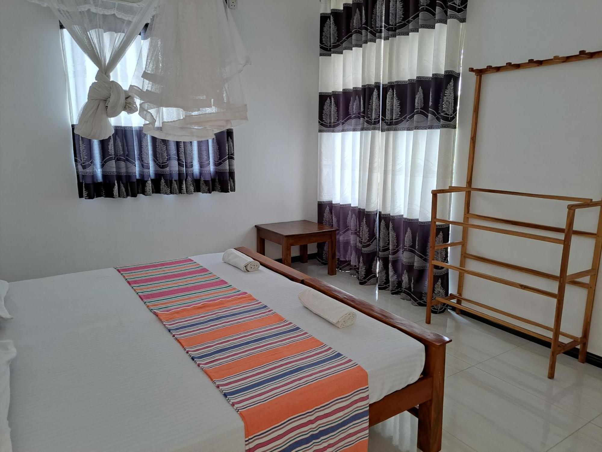 ديكويلاّ تين B & B Charm الغرفة الصورة